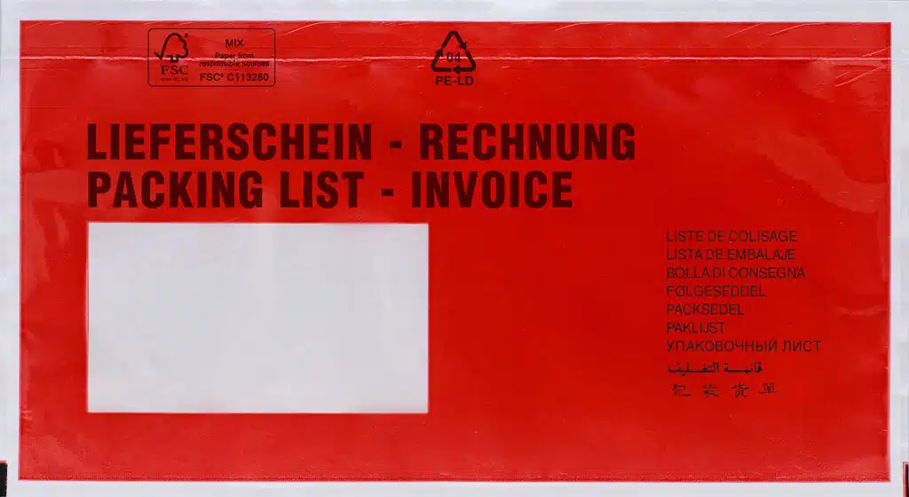 Red, self-adhesive DEBAPAC® PCR document pouch in DIN Lang format by Debatin, marked with FSC logo and PE-LD symbol, optimized for environmentally friendly shipping of invoices and delivery notes.