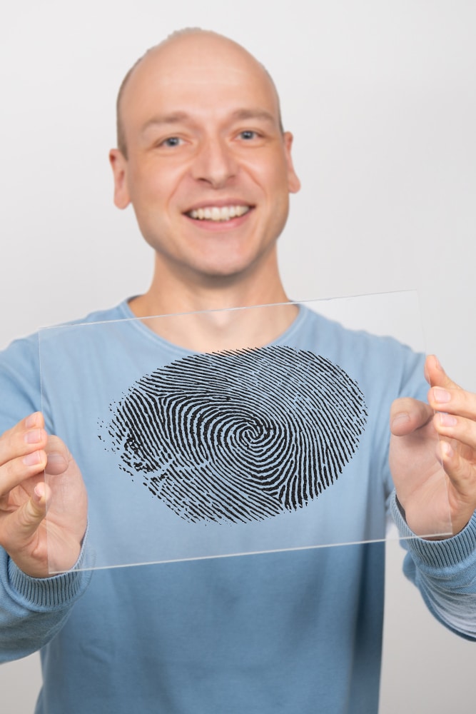 Employees with DEBAYOURS goal in mind